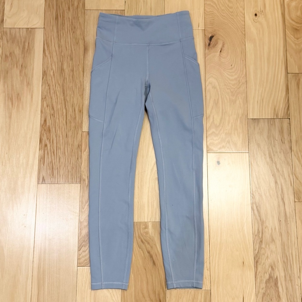 Lululemon Women’s Invigorate High-Rise Tight Leggings 25" - Picture 2 of 8